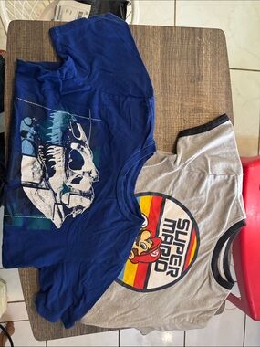 Nintendo Blue Skull Tee & Nintendo Gray Super Mario Logo Ringer Tee